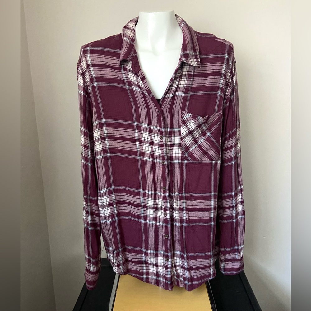 Garage Women’s Burgundy Plaid Button Down Shirt Size Medium